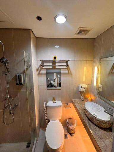 Bathroom 4, Mall of Asia Staycation Tower A, Pasay City