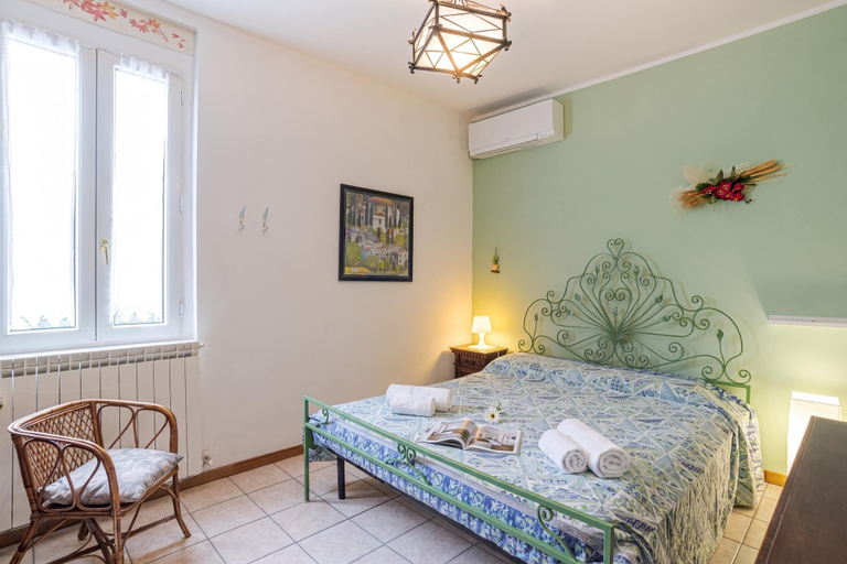 Room 1, Casa Caterina, Como