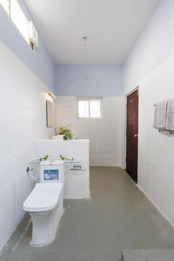 Bathroom 5, Lakeside ParadisePrivate Pool3 CottagesLawn, Krishnagiri