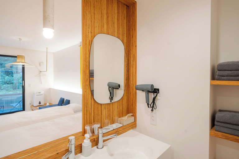 Bathroom 3, LUXE TECH VILLA ASHITOKU, Tatsugō