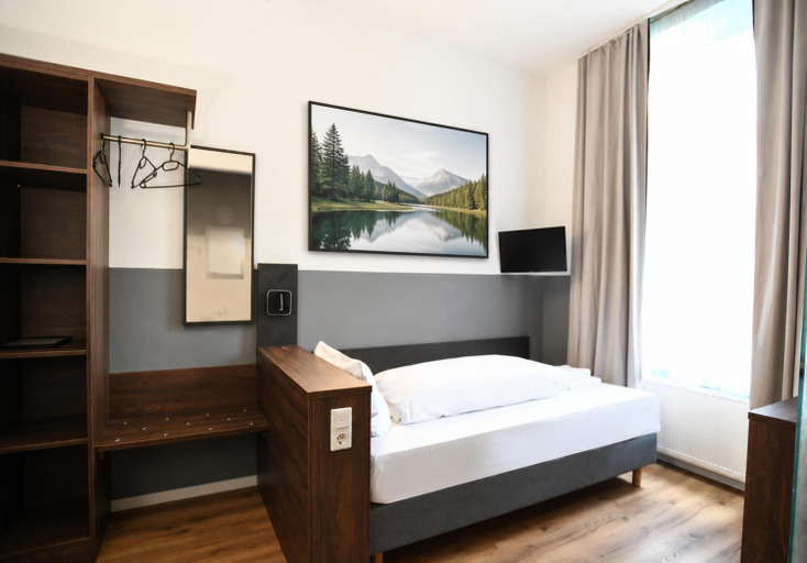 Bedroom 2, Hotel Apadana Frankfurt, Frankfurt am Main