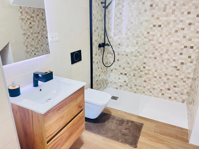Bathroom 2, Penthouse Sevenhouse Pilar Horadada, Alicante