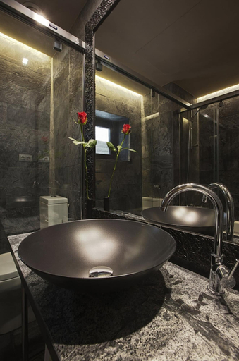 Bathroom 4, Aparthotel Arai, Barcelona