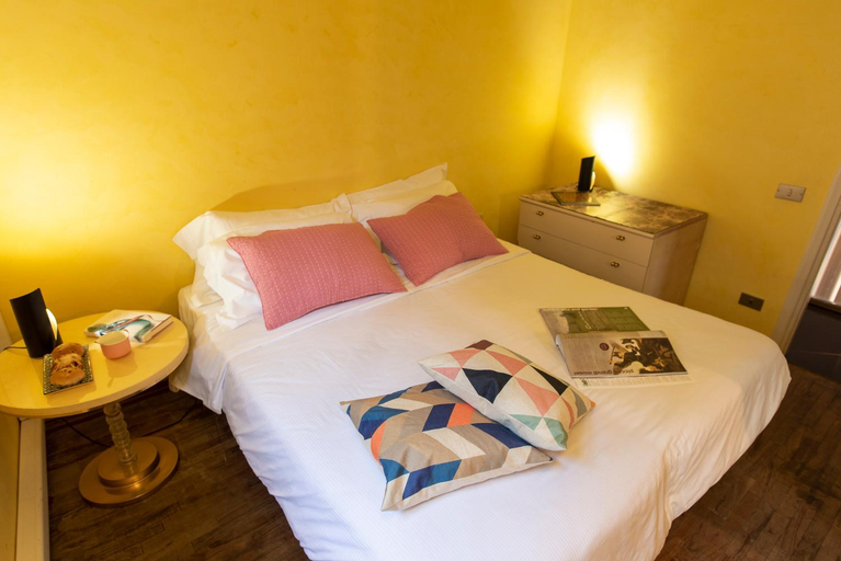 Bedroom 2, Borgo San Lorenzo 11, Florence