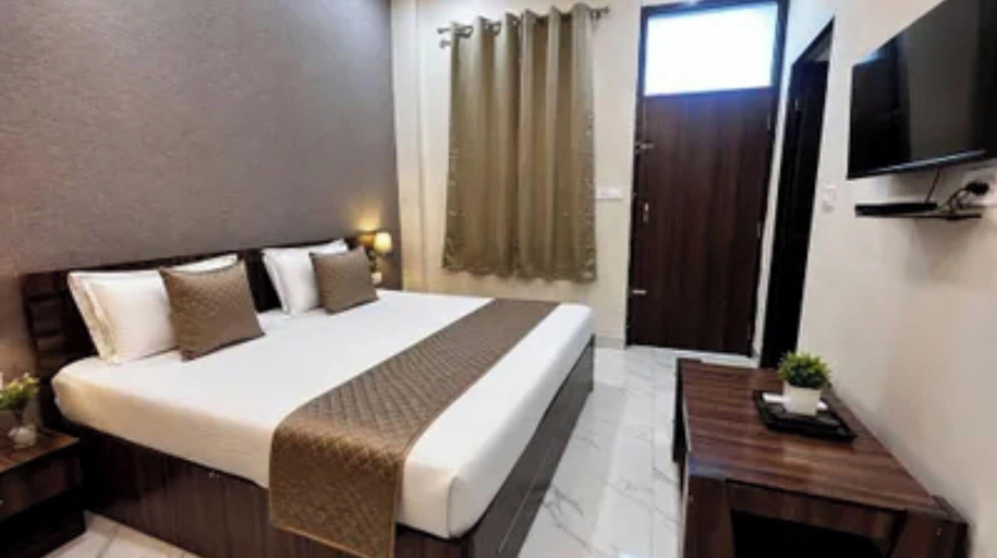 Room 3, Fabhotel Saarva, Jaipur