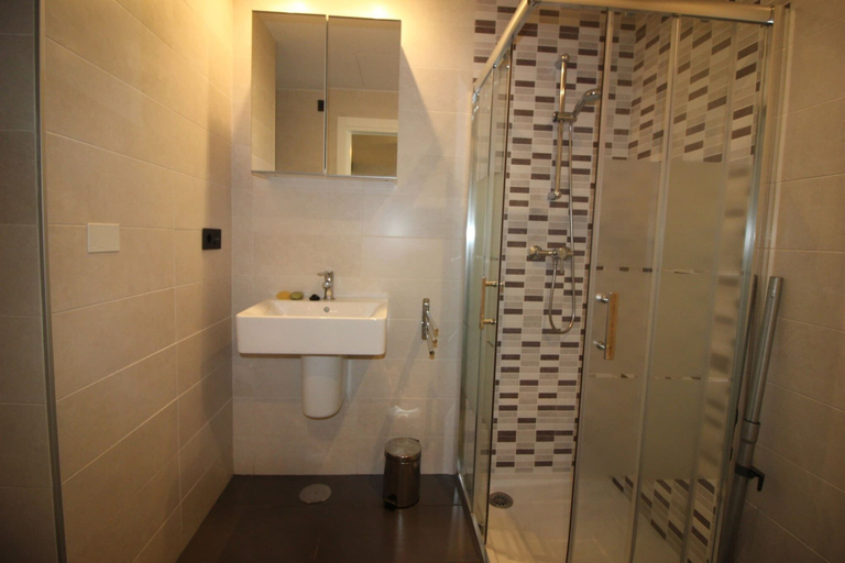 Bathroom 4, Groundfloor Oasis Beach VII Punta Prima, Alicante