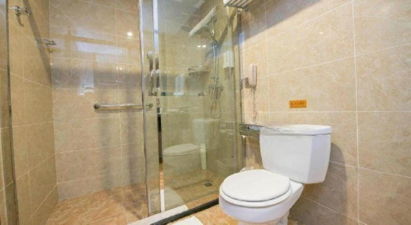 Bathroom 3, Chongqing River Romance Hotel, Chongqing