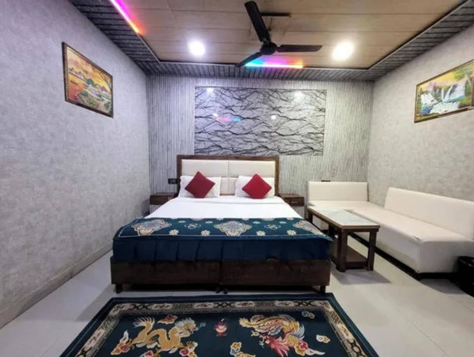 Room 3, Fabhotel Elite 45, Delhi