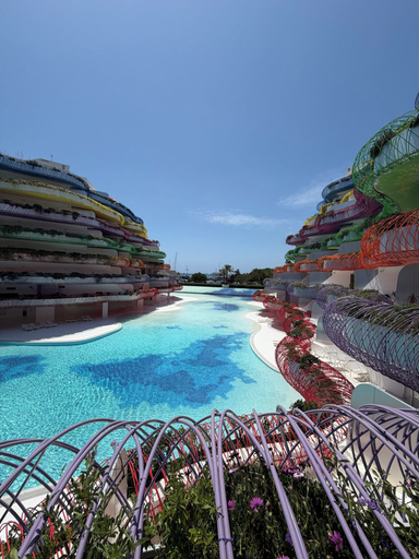 Others 4, Las Boas Palace, Baleares