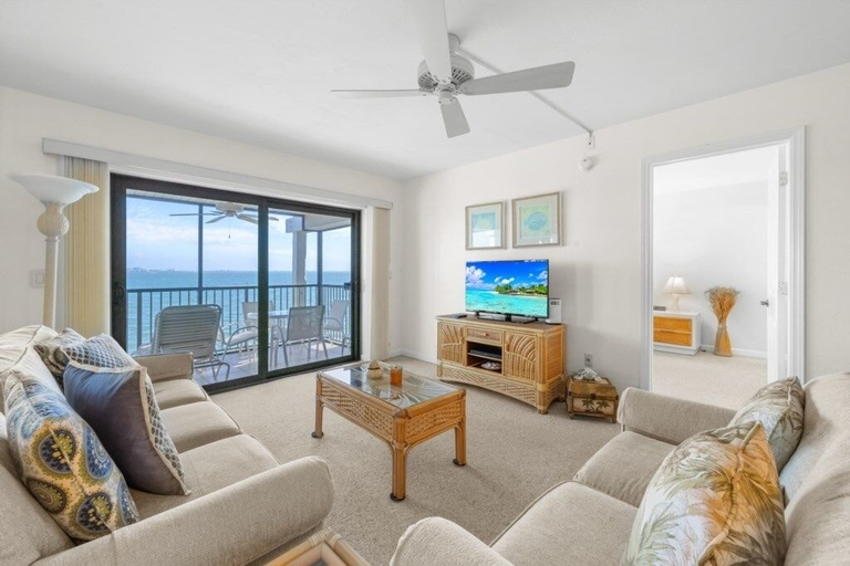 Living area 4, Mariner Pointe 1082 2 Bedroom Condo, Lee