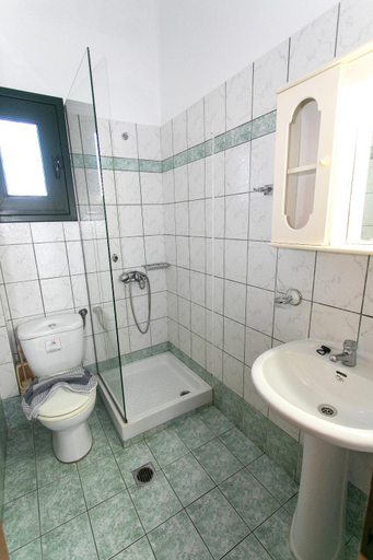 Bathroom, Hotel Agios Athanasios, Epirus
