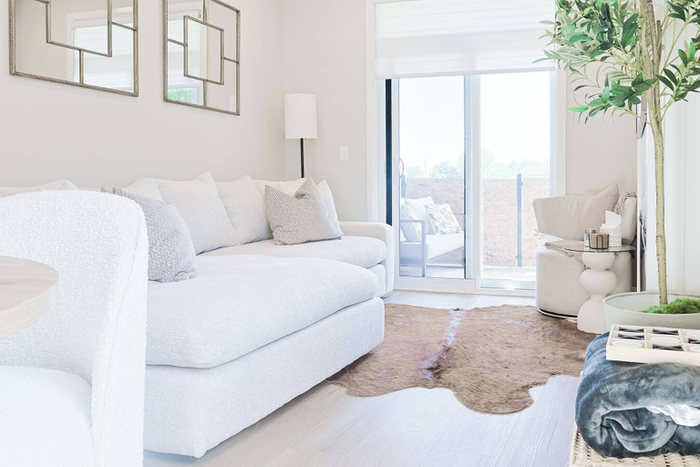 Living room 2, Executive Luxury Condo Corporate Stay Sleeps 4, Wellington