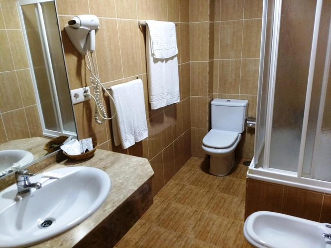 Bathroom 4, Hotel Avion Vigo, Pontevedra