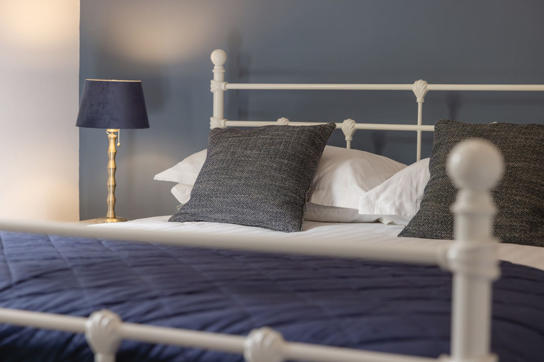 Bedroom 5, The Green Man, Warwickshire