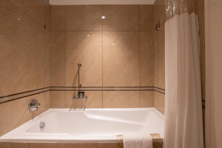 Bathroom 5, Drakensberg Sun Resort, Uthukela
