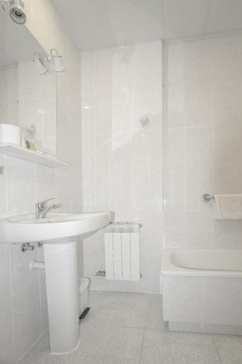 Bathroom, HOTEL TurMo, Huesca