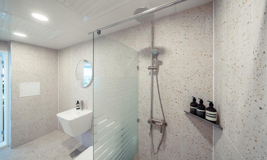 Bathroom 2, Hoho Yongdam Pool Villa, Ongjin