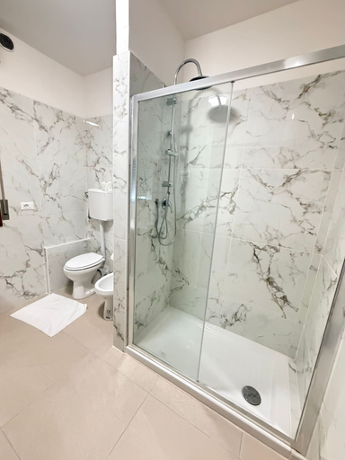 Bathroom 3, AFFITTA CAMERA 16, Venezia