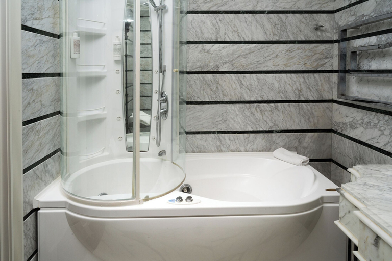 Bathroom 5, La Ciliegina Lifestyle Hotel, Napoli