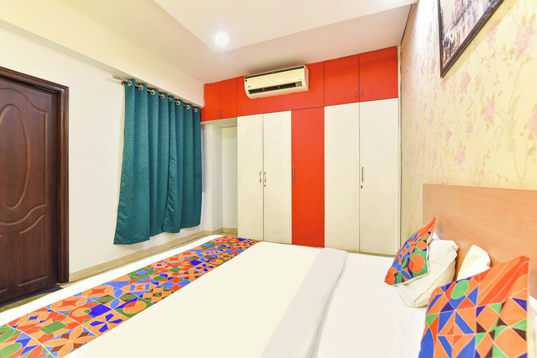Bedroom 3, FabHotel Rushank Palace - Near Jawahar Circle, World Trade Park, Jaipur
