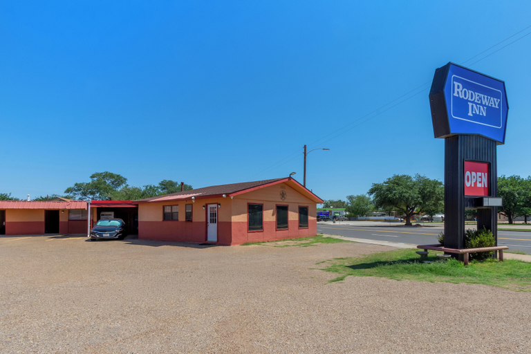 Exterior & Views 2, Rodeway Inn, Garza