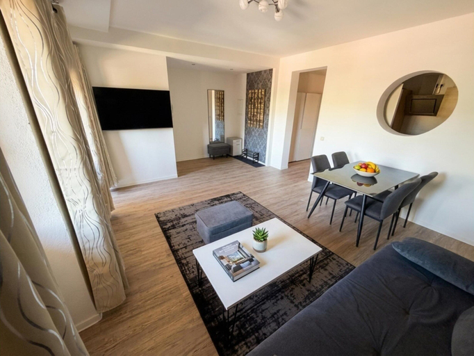 Living room 4, Moderne Ferienwohnung mit Balkon in Pirna, Sächsische Schweiz-Osterzgebirge