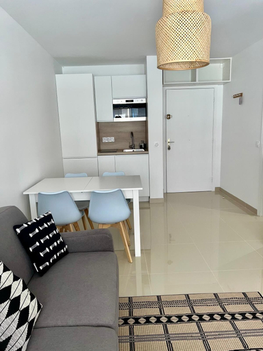 Interior 2, Riviera Azur Antibes, Alpes-Maritimes