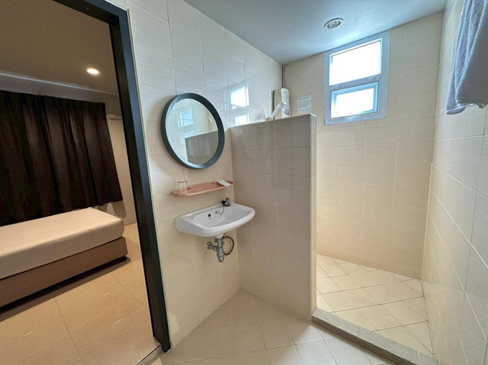 Bathroom 4, Rattana View Hotel, Muang Phitsanulok
