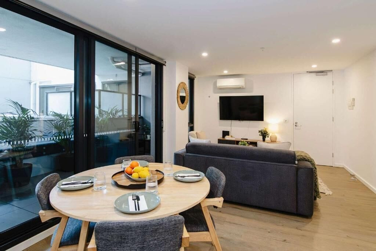 Interior 2, 101-251 Johnston St, Melbourne
