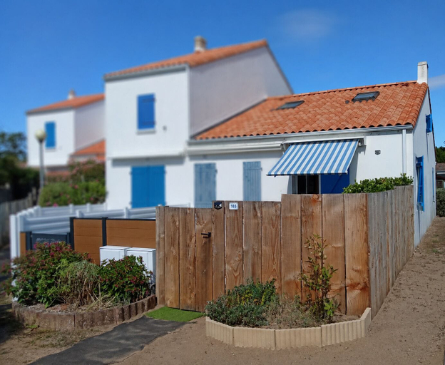Exterior & Views 2, Atlantique 165, Vendée