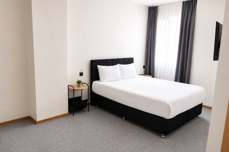 Bedroom 5, New Green Airport Hotel, Arnavutkoy
