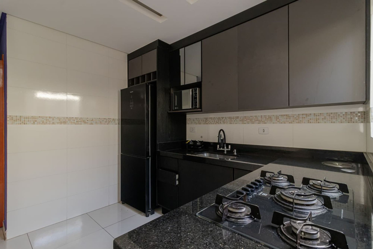 Room 2, Casa Pet Friendly c Churrasqueira 350 m da Praia, Praia Grande