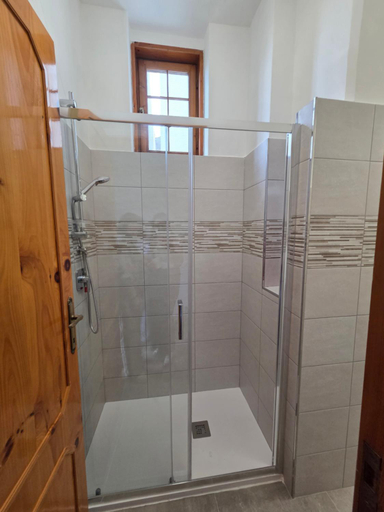 Bathroom 2, Cosy Corner, Chieti