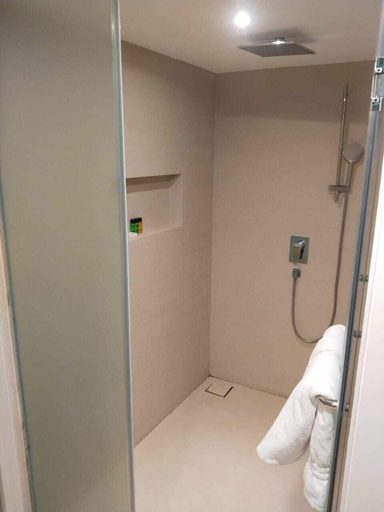 Bathroom 5, Outpost, Raigarh