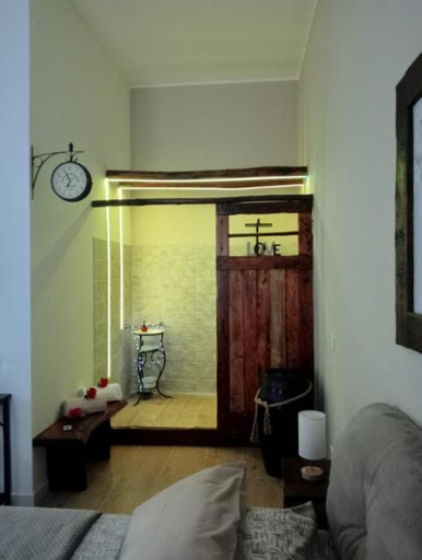 Bedroom 4, casa turistica l'etoile, Bari