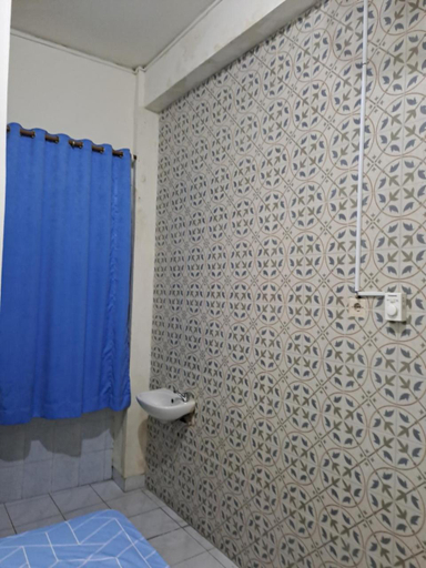 Bathroom 4, Merapi Hotel Backpacker, Yogyakarta