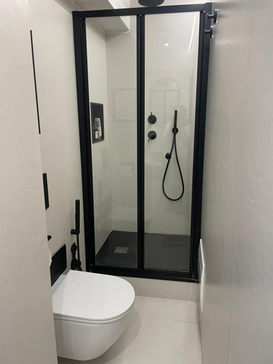 Bathroom 3, Andreia Neapolitan room, Napoli
