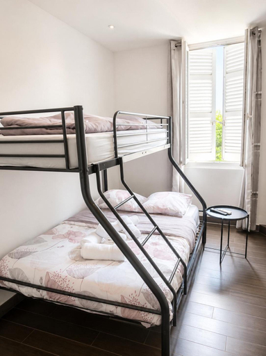 Bedroom 4, Hotel Faculte, Bouches-du-Rhône