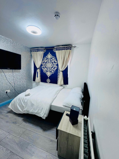 Bedroom 3, Unique private rooms (1), Bolton