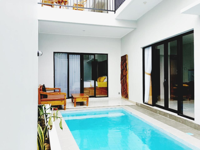 Sport & Beauty 2, Peaceful Private 4 BR YY Bali Villa, Jimbaran, Badung