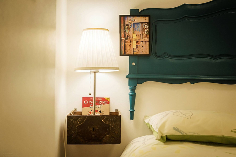 Room 3, Charming Mouraria Apartment With Private Terrace in Lisbon, Lisbon