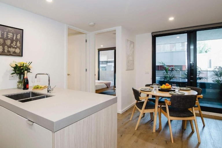 Dining room 4, 101-251 Johnston St, Melbourne