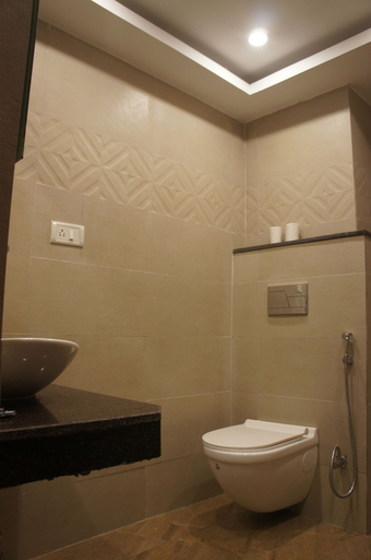 Bathroom 5, juSTa Riverside Resort - Srinagar, Garhwal