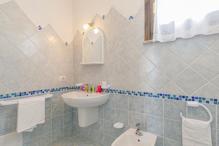 Bathroom 5, Residenza Le Farfalle, Sassari