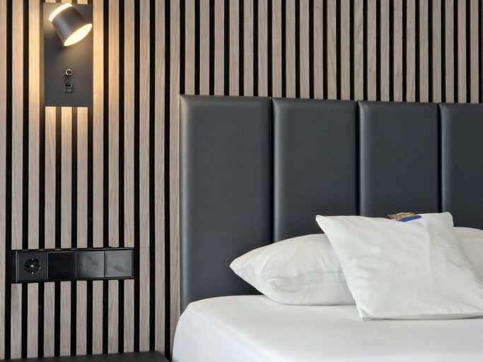 Bedroom 3, Hotel Am Kurpark, Heilbronn
