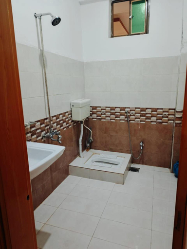 Bathroom 3, The Abbott Crown Hotel Rajwal, Hazara