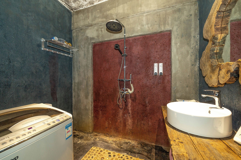 Bathroom 2, guisheyaju, Guilin