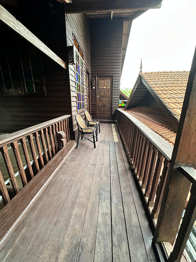 Others 4, Kampung Rhu Houses, Marang