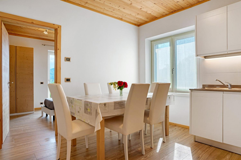 Others 5, Agritur Montibeller Fravort, Trento