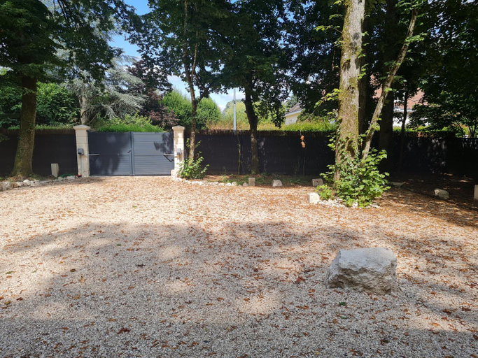 Others 5, Au B'Honneur de Blois, Loir-et-Cher